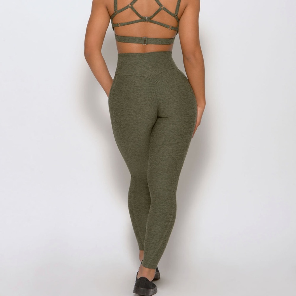 Bombshell peach booty leggings. Small